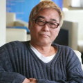 三个男人躁一个女人免费视频